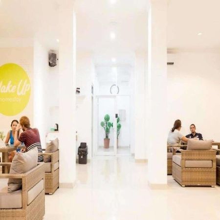 Wakeup Homestay Yogyakarta Exterior photo